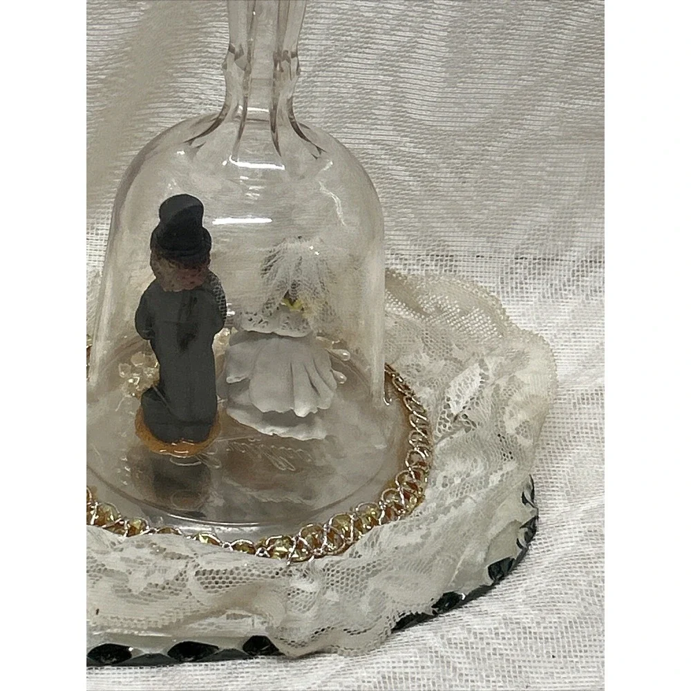 Bride & Groom Cadillac Company USA 1992 Clay Crazy‎ Eyes Plastic Bell &Tiny Ones